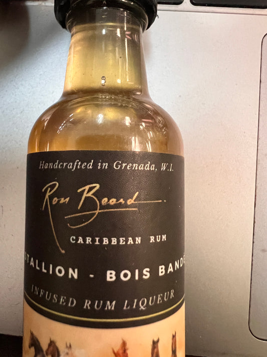 Ron Beard Rum - Stallion - Bois Bande